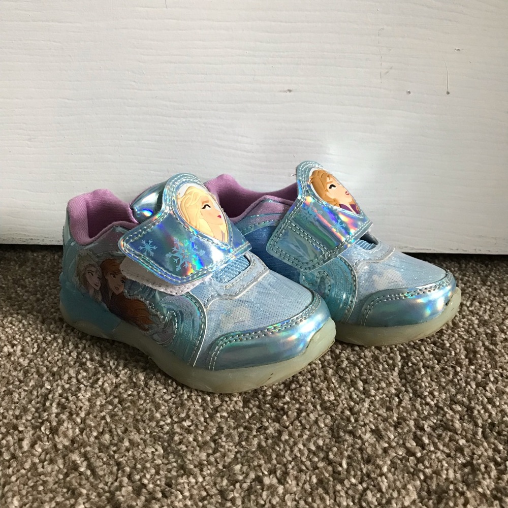 Disney Frozen II light up tennis shoes